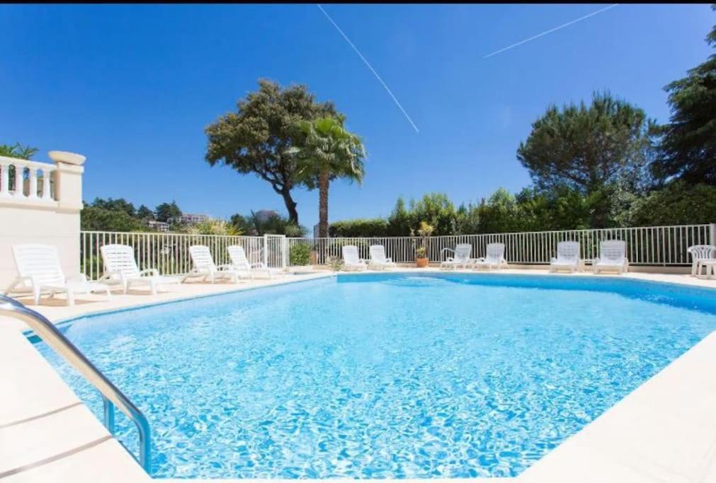 Residence De Luxe Sun Paradis, Studio Terrasse, Vue Mer Piscine Cannes Exterior foto
